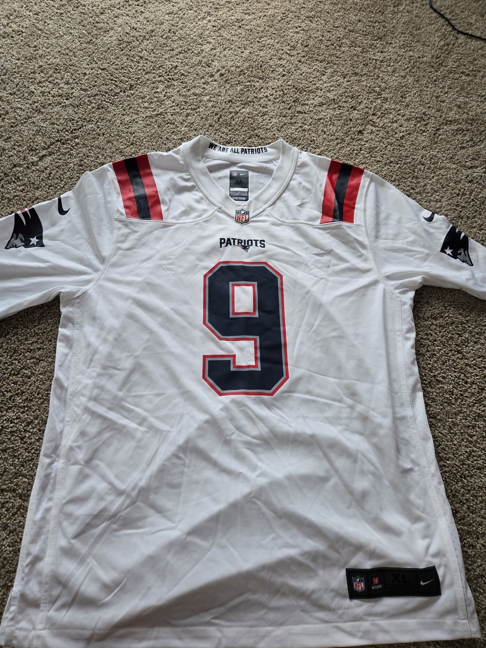 Judon NFL White On-Field Football Jersey with Navy Accents - Picture 3 of 3